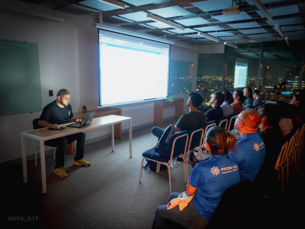 Foto 1 - Meetup Octubre